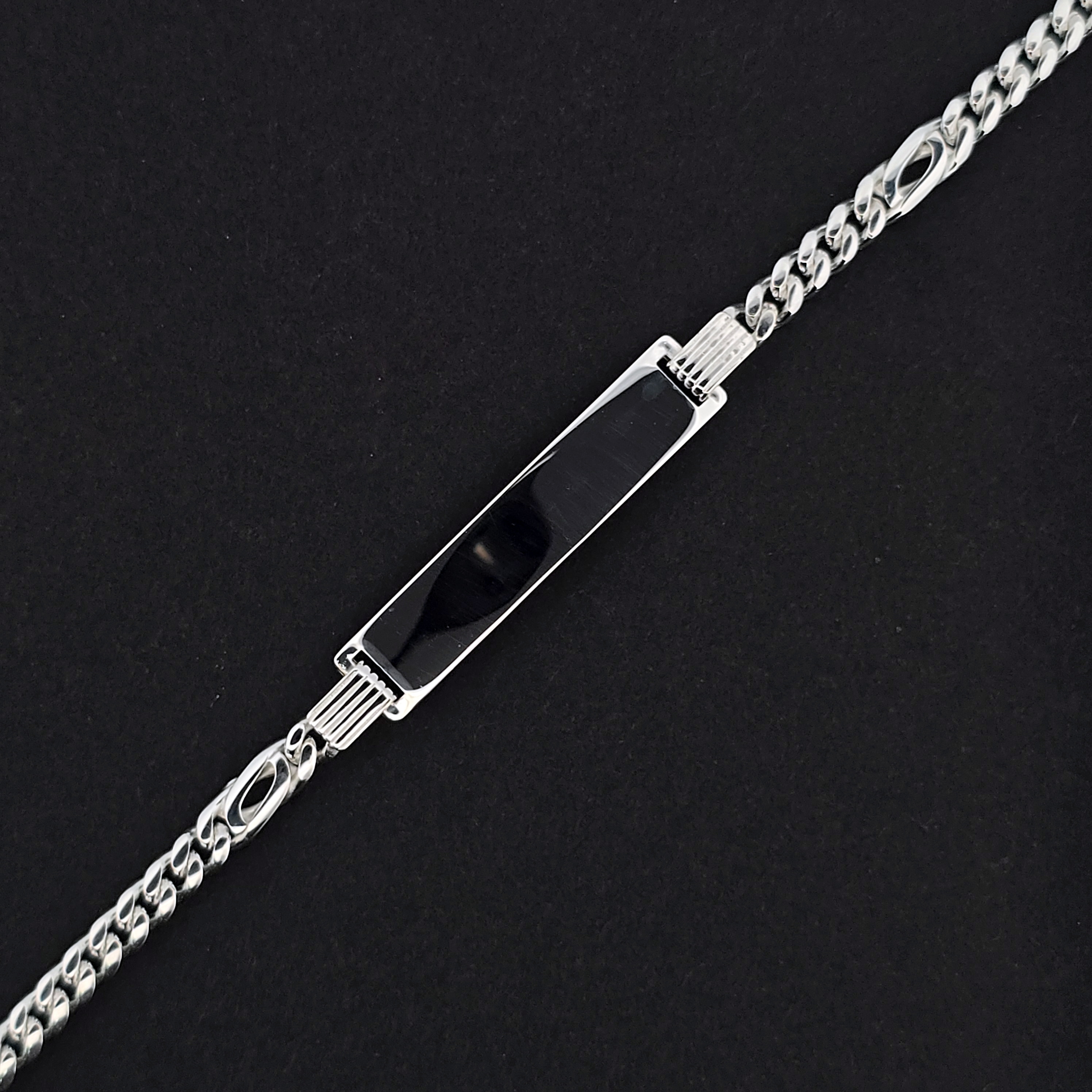 Graveerarmband zilver met een lengte van 21 cm